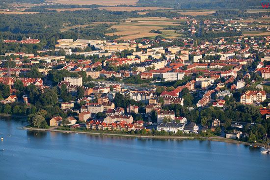 Panorama przez jezioro Drweckie na Ostrode. EU, Pl, warm-maz. Lotnicze.